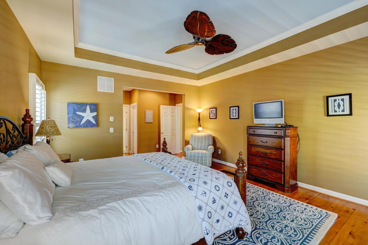 Holiday home Grande At Canal Pointe 19375 Mersey Dr *