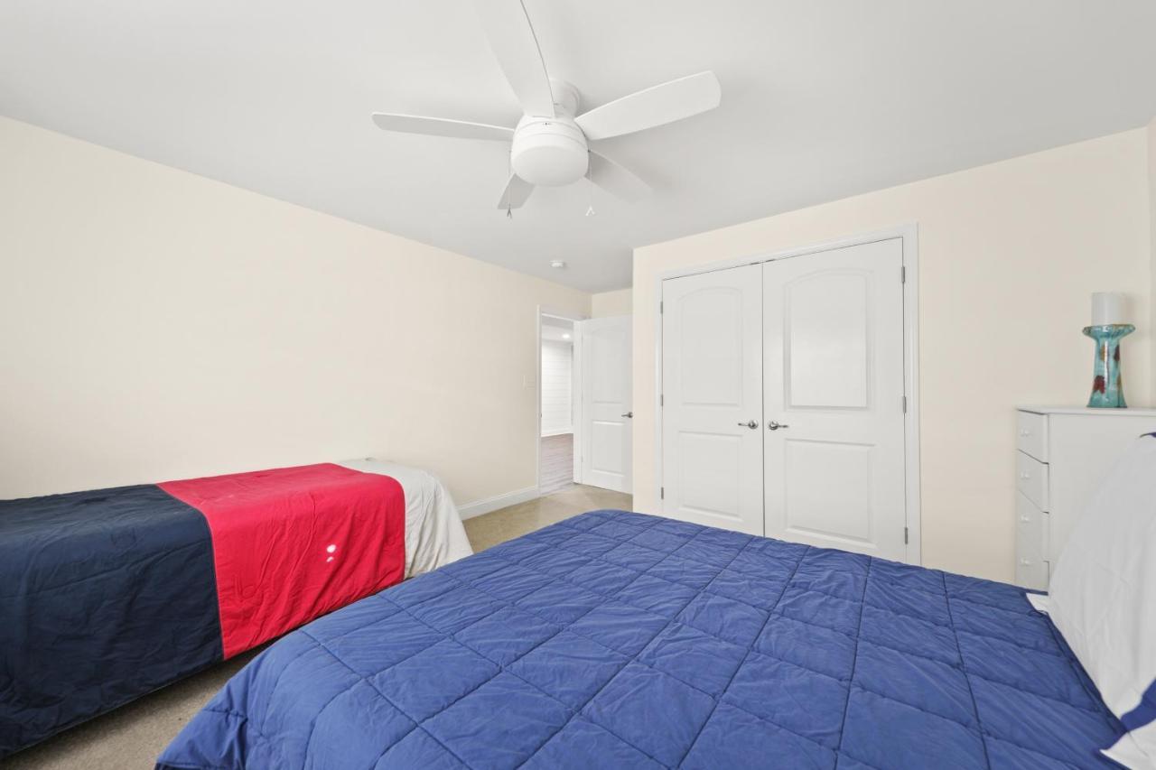 Holiday home Grande At Canal Pointe 37502 Worcester Dr