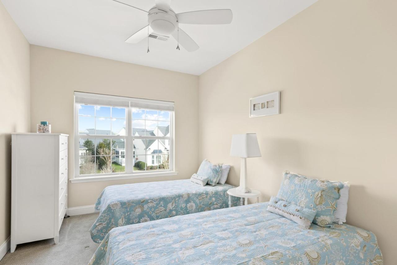 Holiday home Grande At Canal Pointe 37502 Worcester Dr