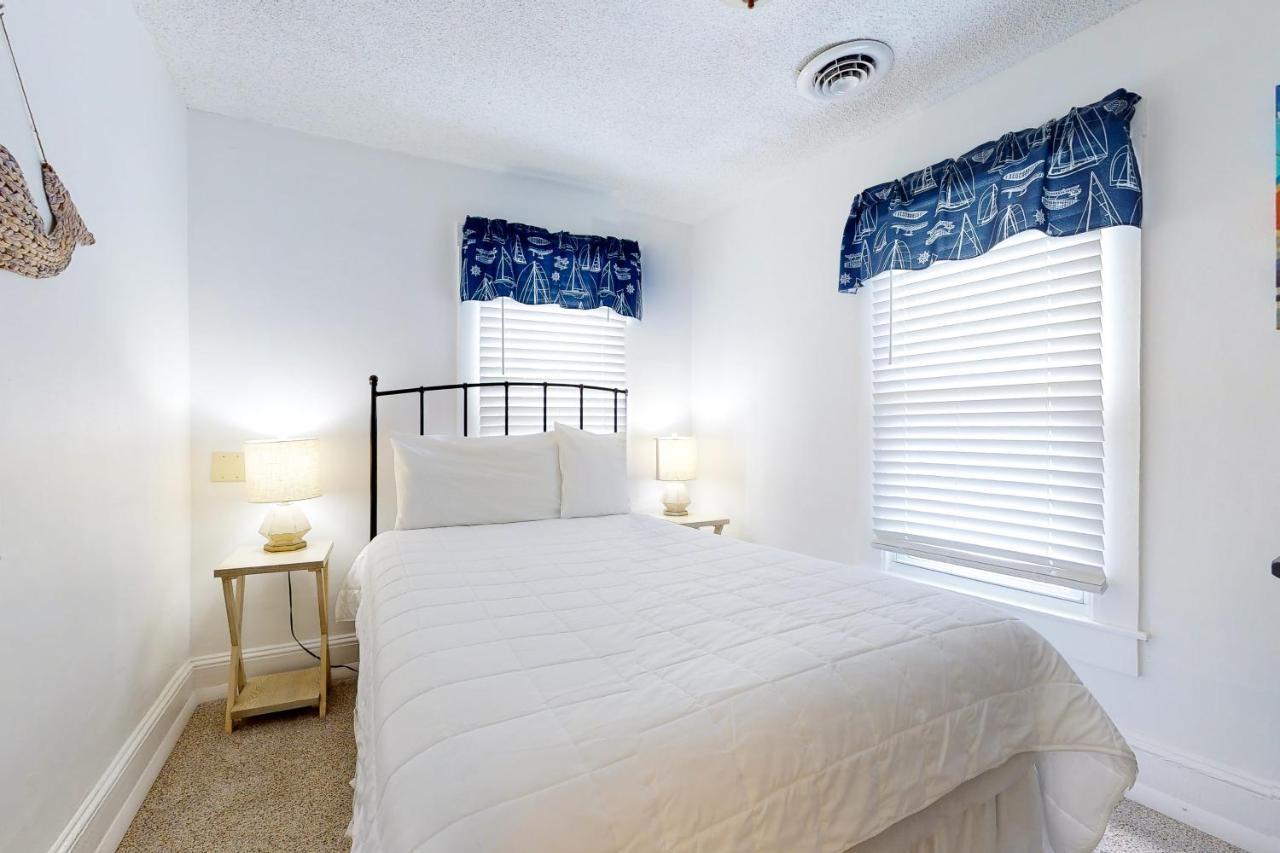 Apartment Town Of Rehoboth 18b Baltimore Ave Rehoboth Beach