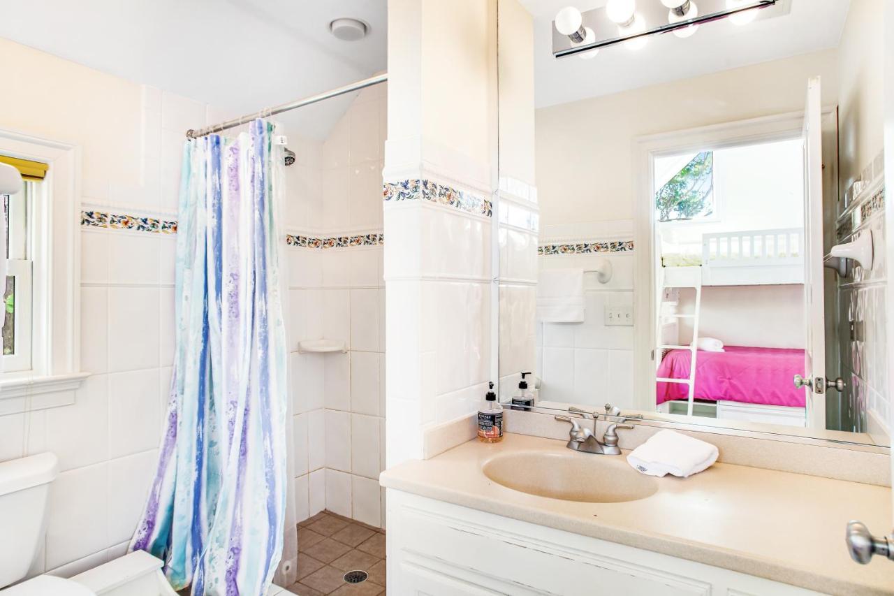 Rehoboth --- 6 Holly Road * Rehoboth Beach