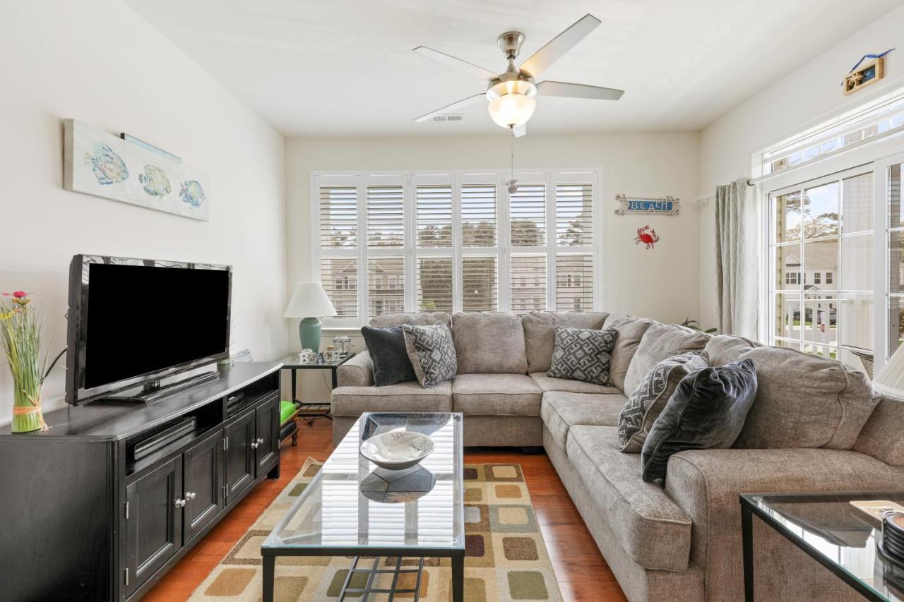 Grande At Canal Pointe -- 37697 Ulster #12 Apartment *