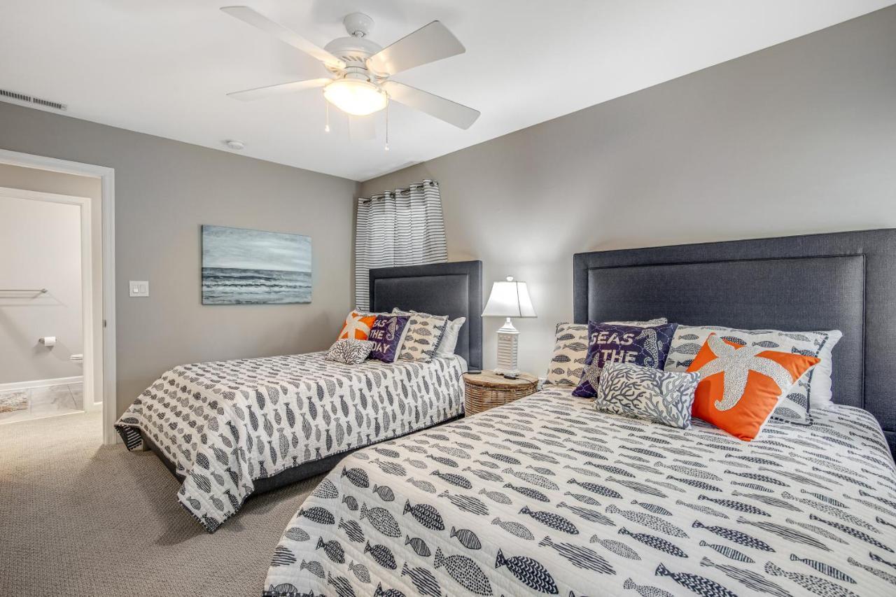 Oyster Bay --- 37500 Kaitlyn Dr Unit #23 *