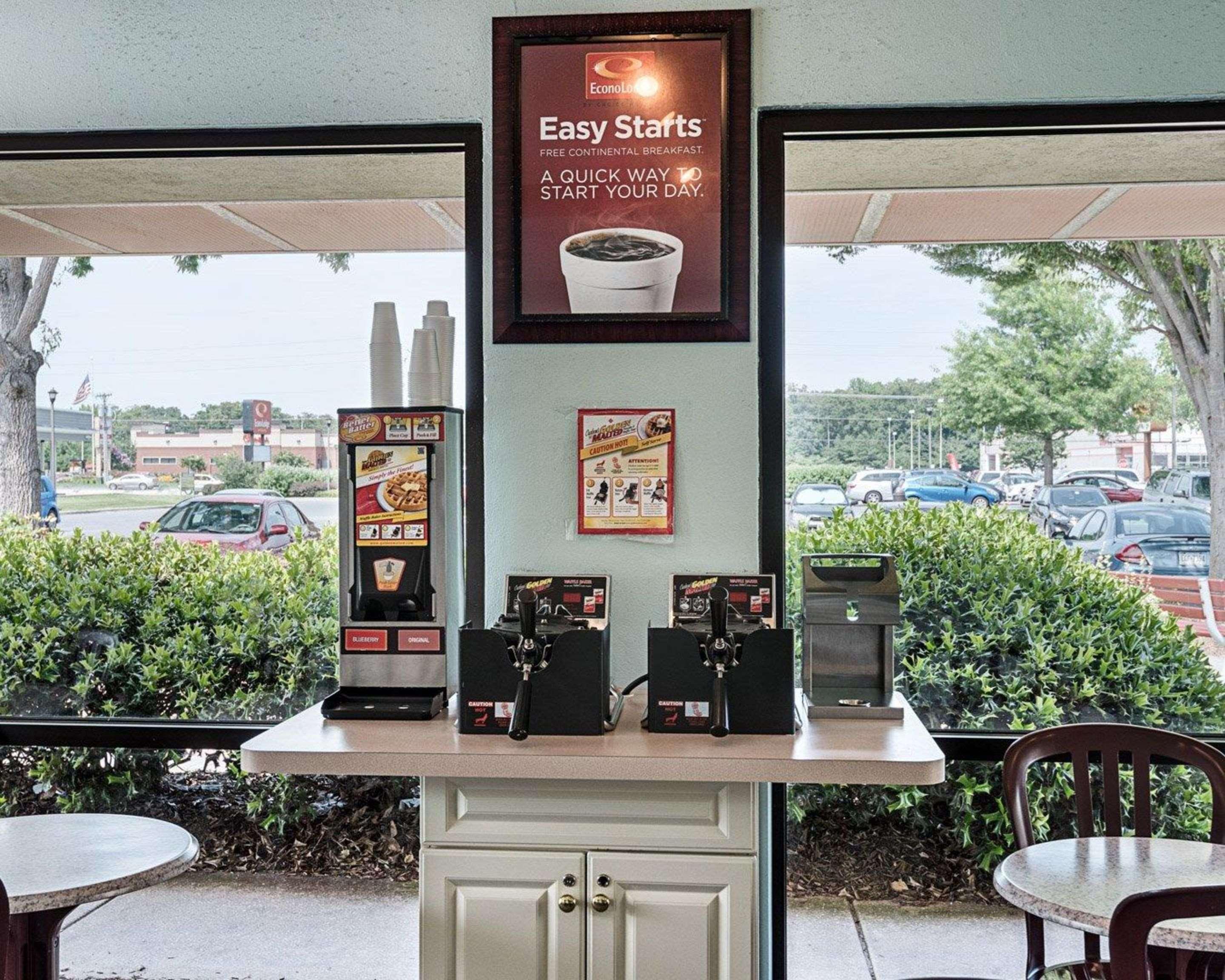 Hotel Econo & Rehoboth