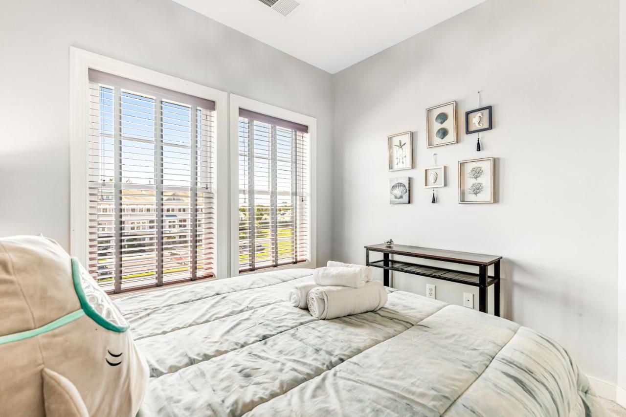 Sawgrass At White Oak Creek - 21101 Laguna Dr *