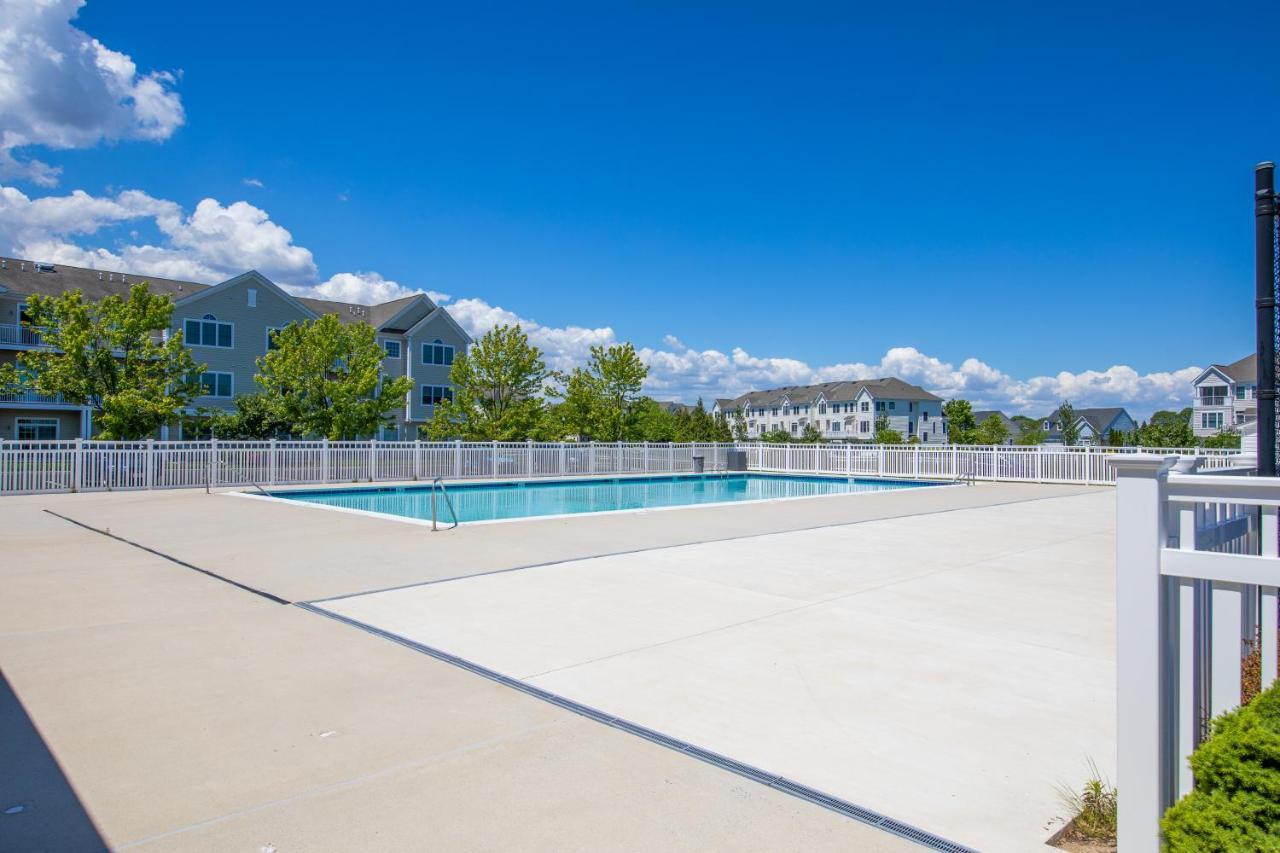 Holiday home Grande At Canal Pointe 37510 Worcester Dr