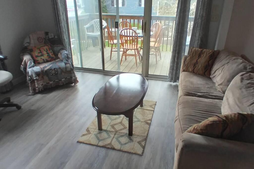 2 Bedroom In Rehoboth W/ New Bed