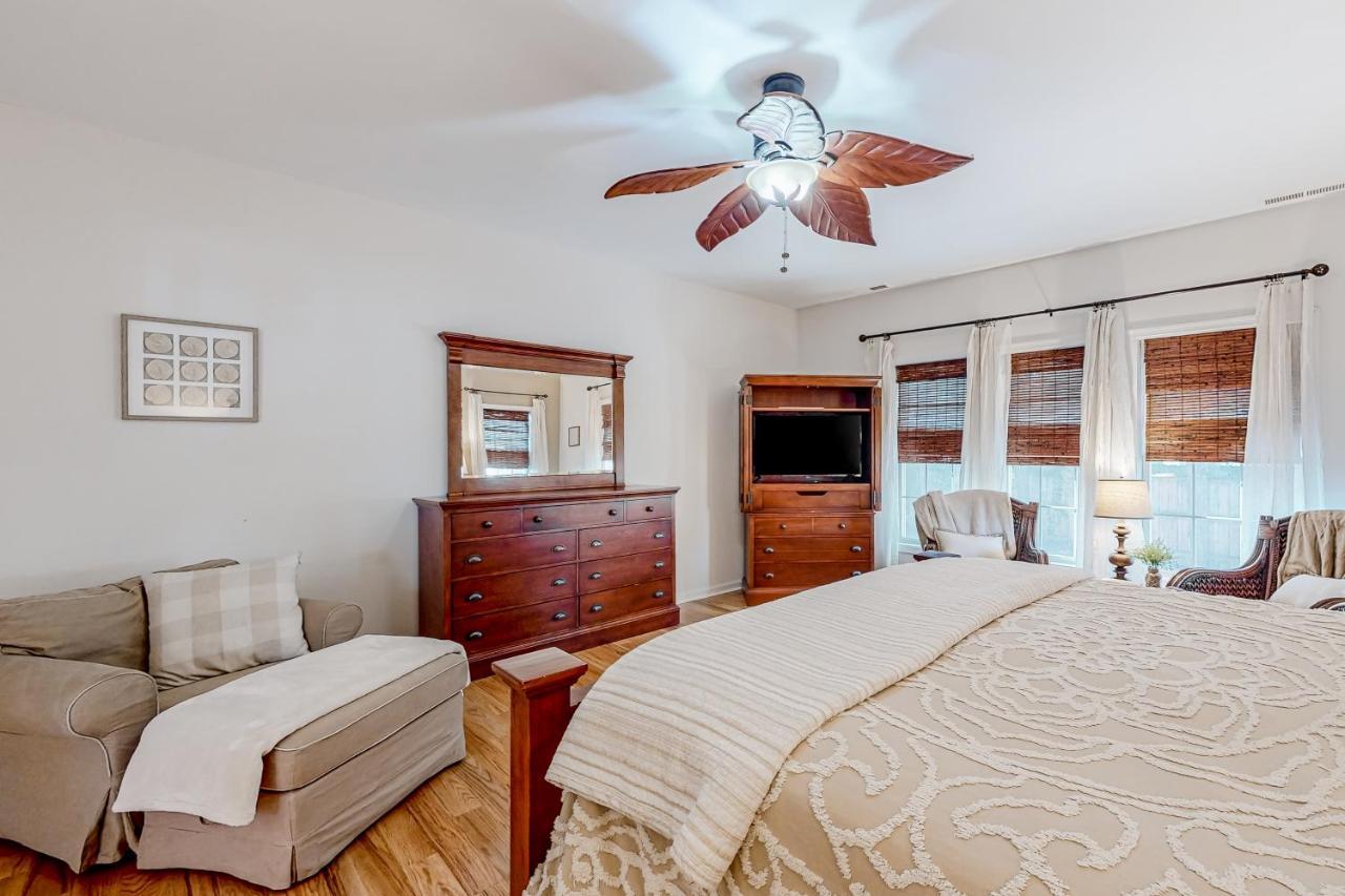 Breezewood 139 Whisperwood Ln *