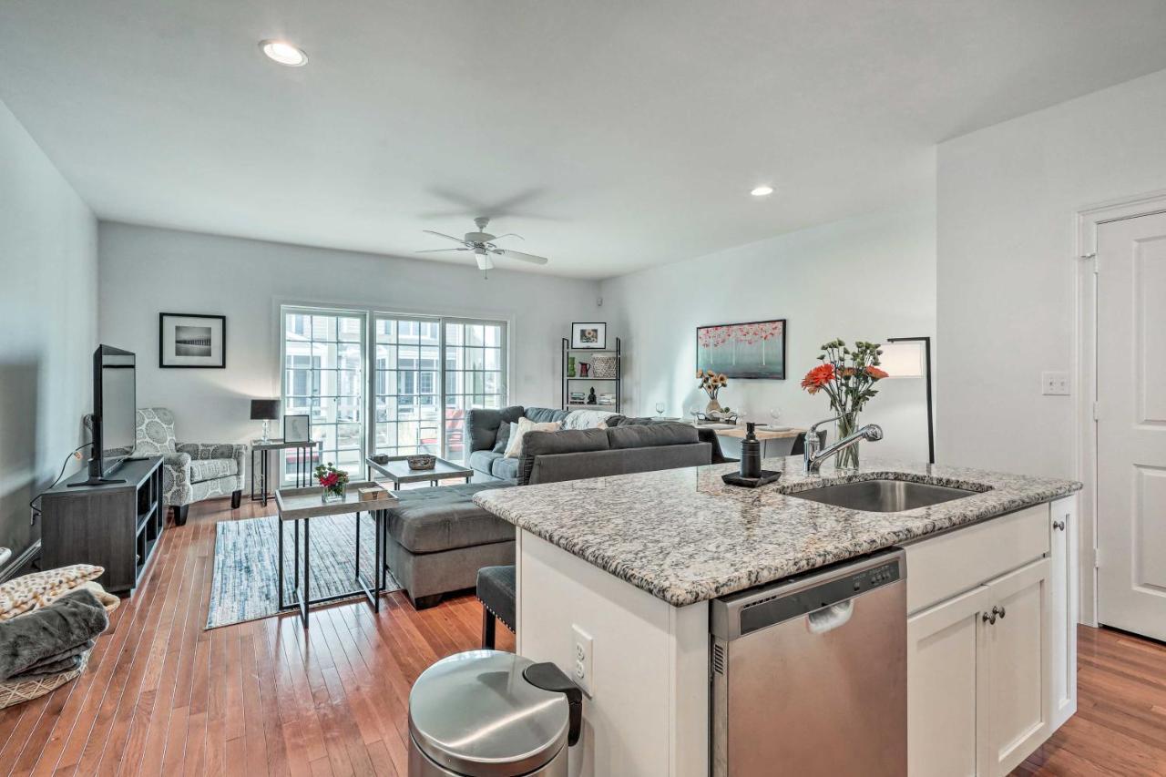 Rehoboth Townhome With Porch And Pool Access *