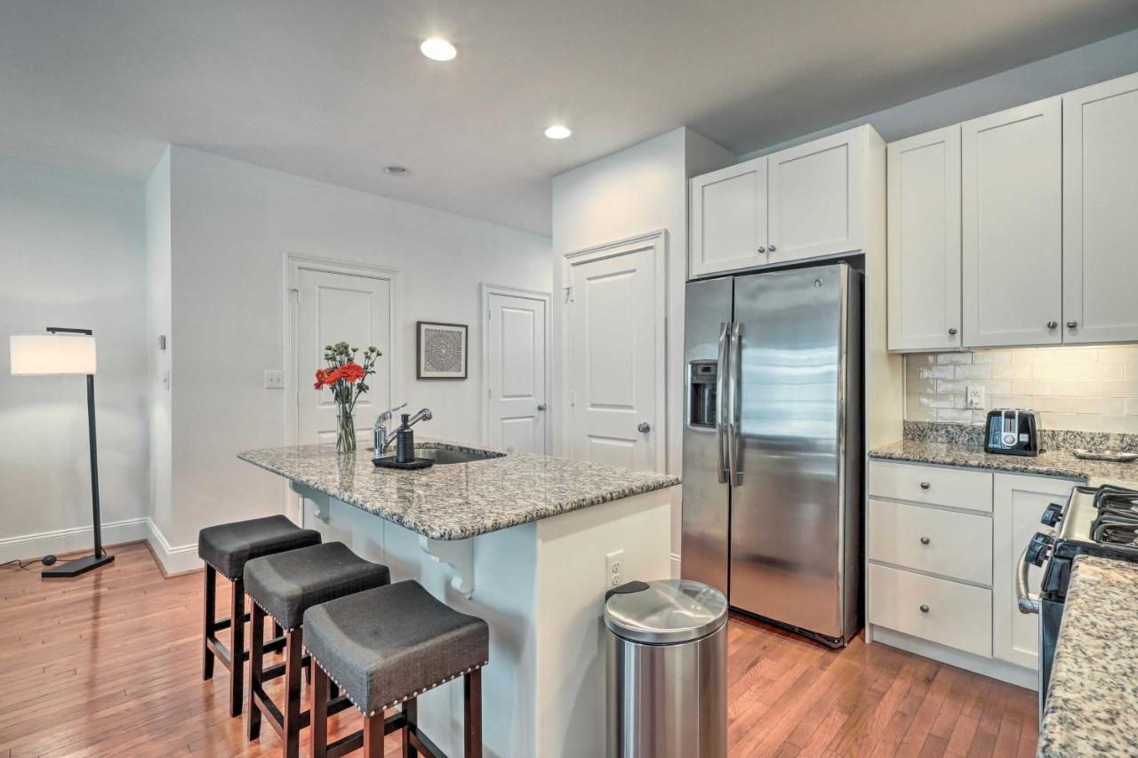 Rehoboth Townhome With Porch And Pool Access Holiday home *