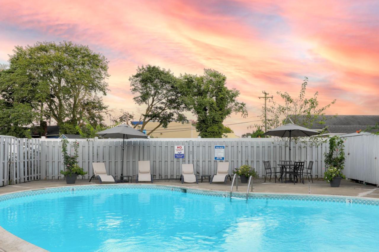 Apartment Rehoboth House --- 20494 Coastal Highway Unit #11 *