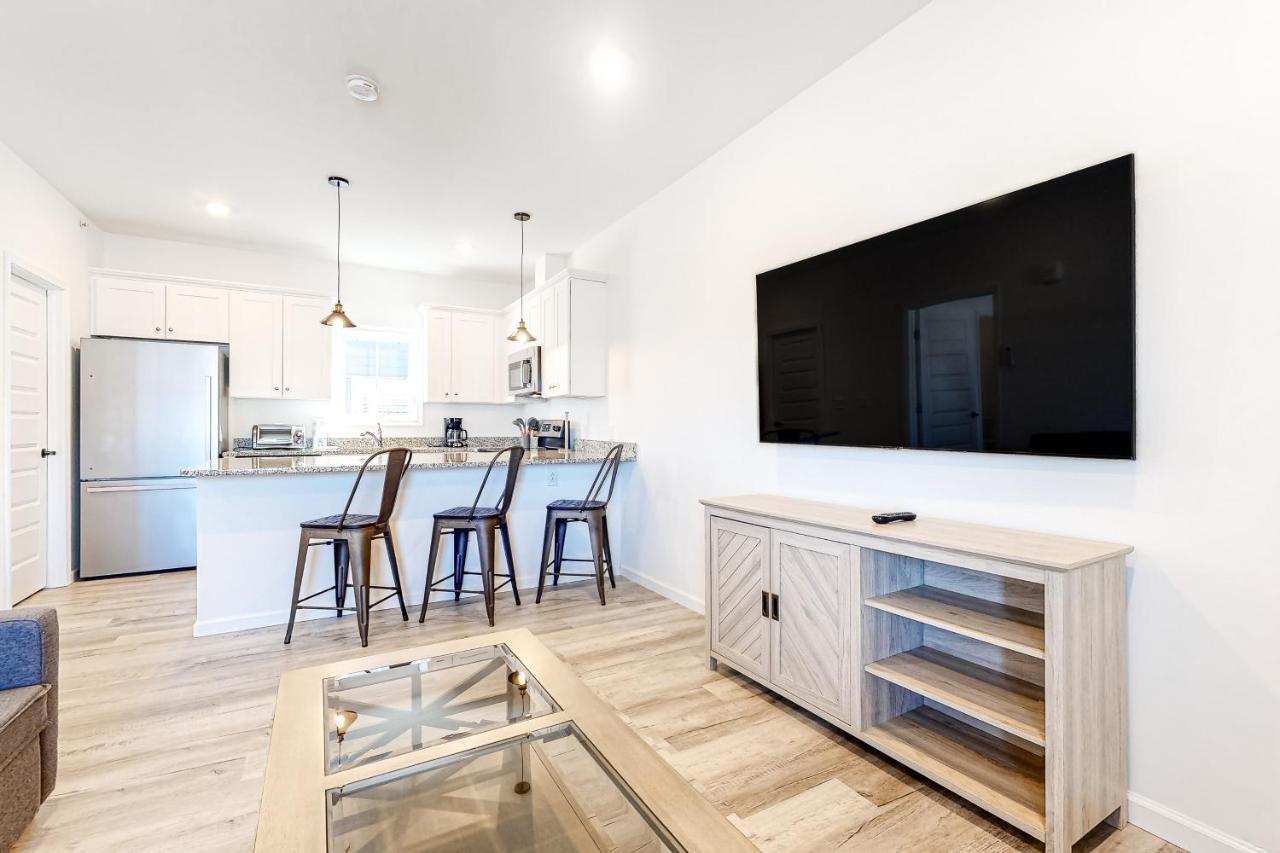 Rehoboth House --- 20494 Coastal Highway Unit #11 Apartment Rehoboth Beach