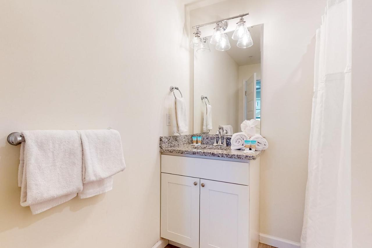 Rehoboth House --- 20494 Coastal Highway Unit #9 Apartment Rehoboth Beach