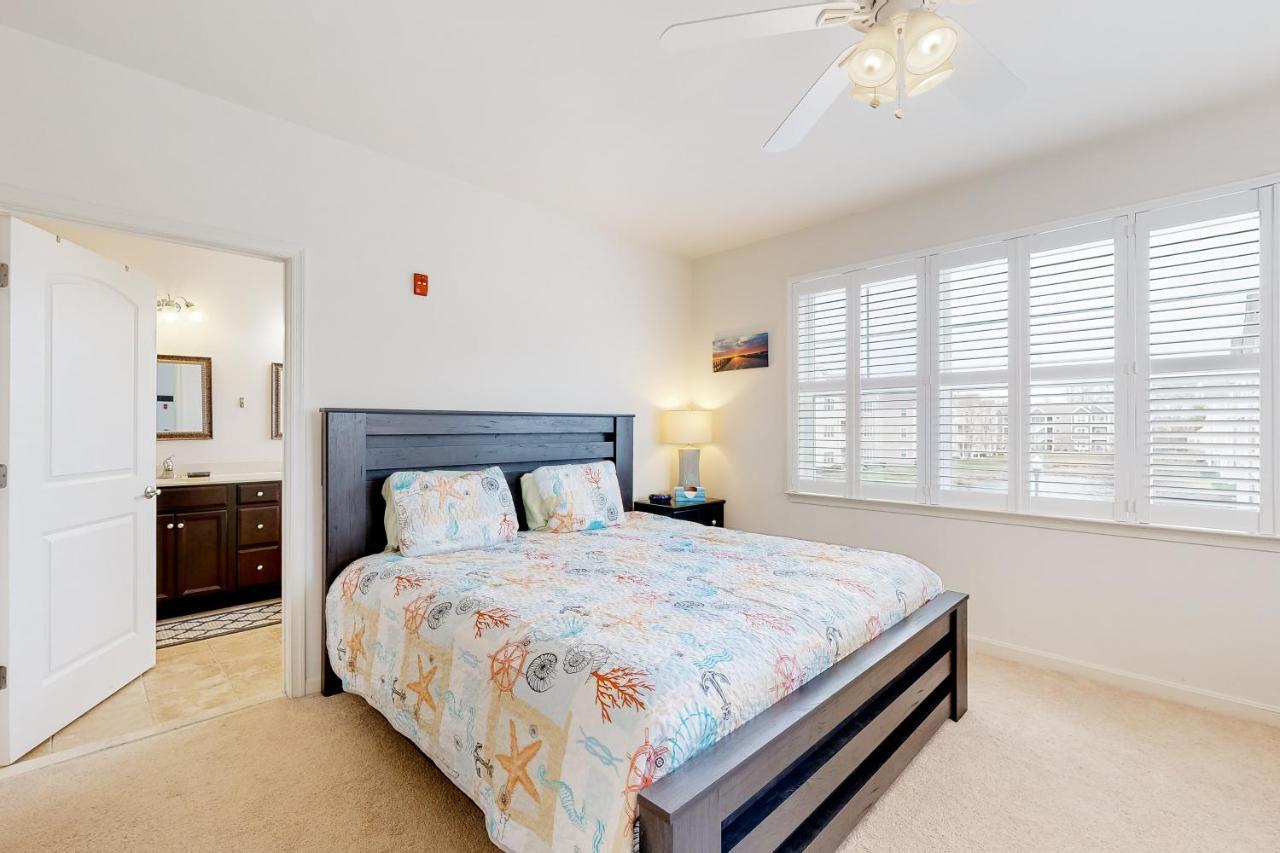 Grande At Canal Pointe -- 37697 Ulster #12 Apartment *