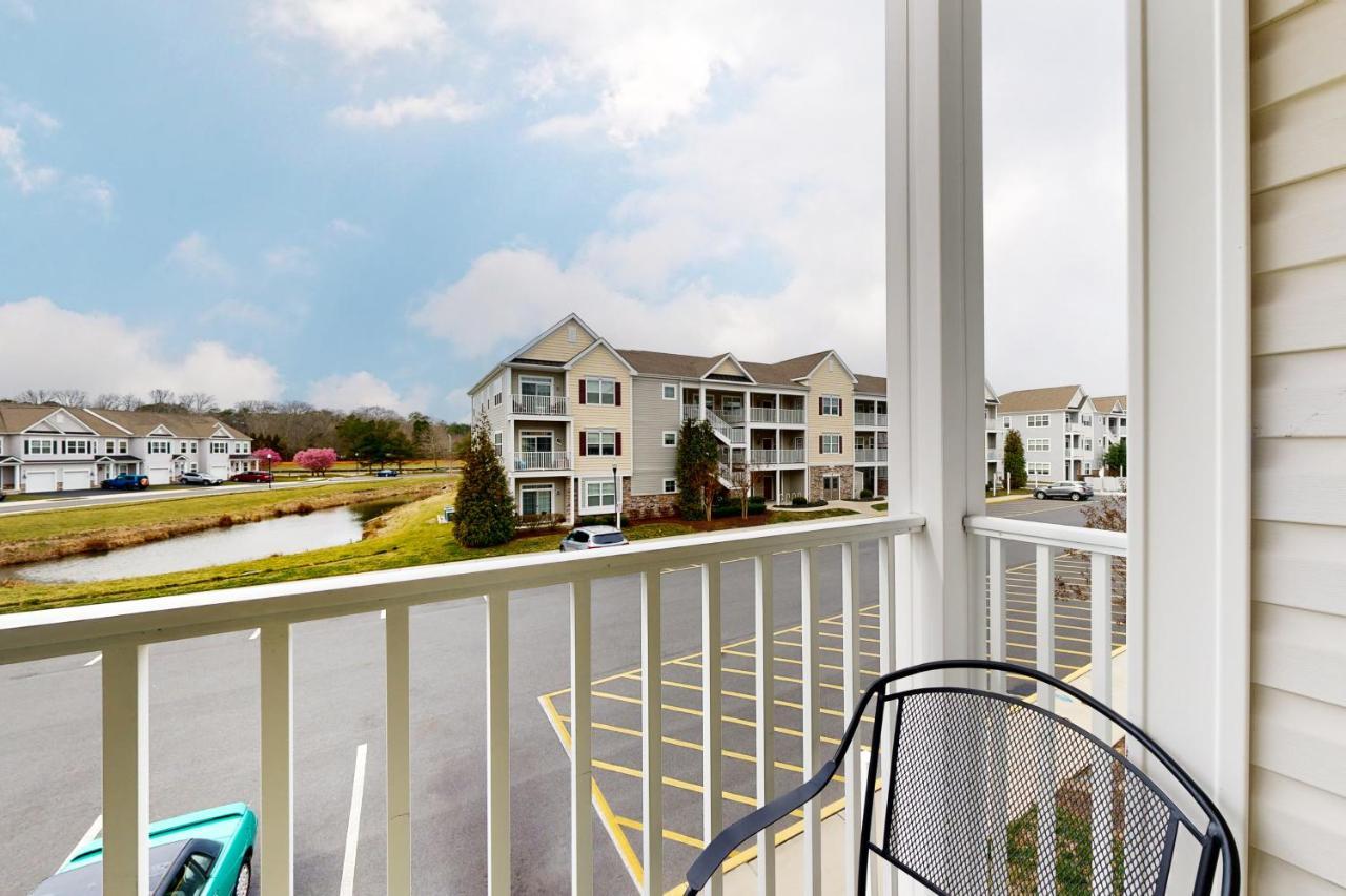 Grande At Canal Pointe -- 37697 Ulster #12