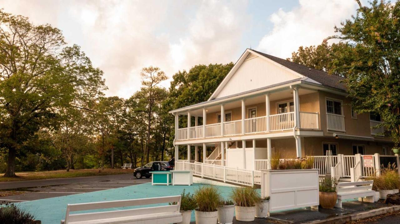 Canalside Hotel 4*