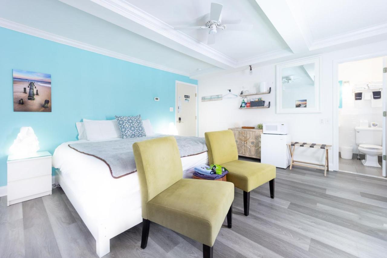 Canalside Hotel