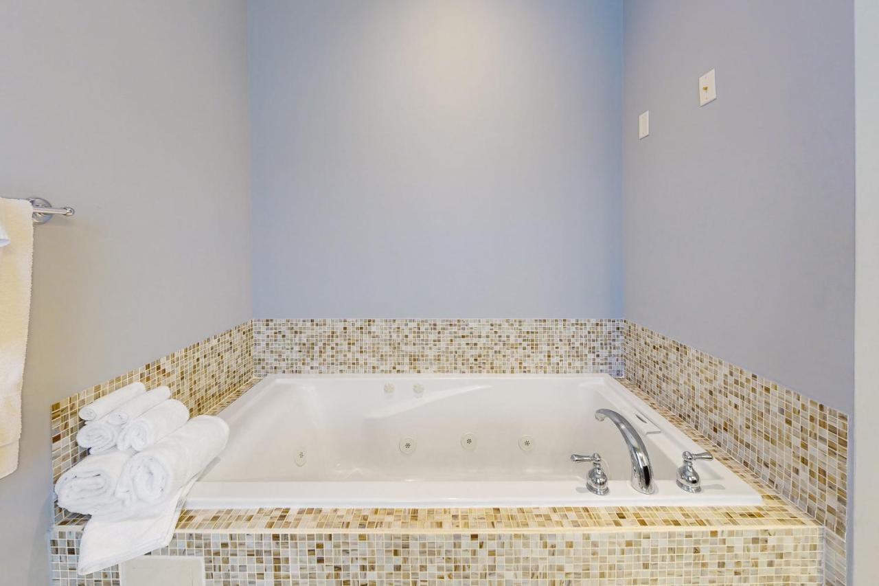 Apartment Town Of Rehoboth 20a Baltimore Ave *