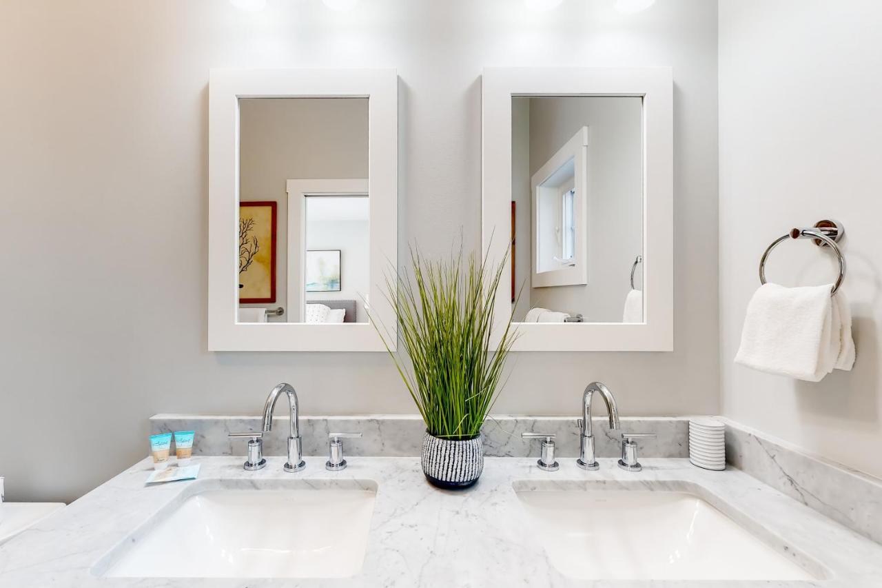 Rehoboth Royal Fisher St * Rehoboth Beach