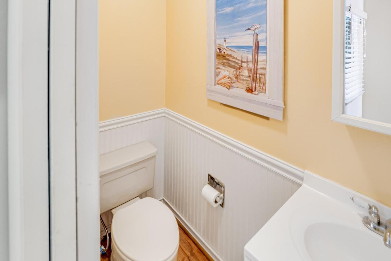 Holiday home Scarborough Village - 245 Country Club Dr, Unit #608 *