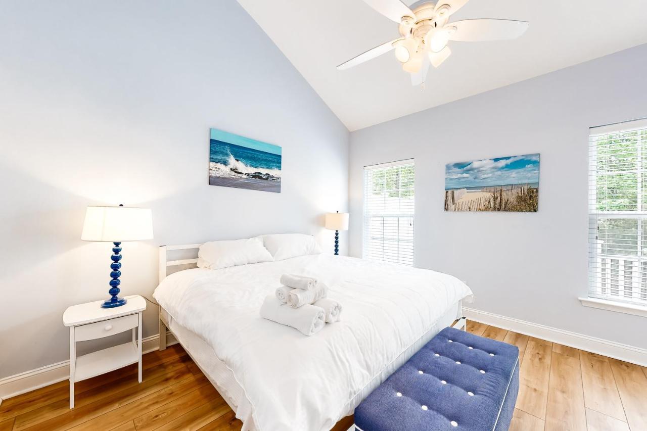 Holiday home Grande At Canal Pointe 37502 Worcester Dr *