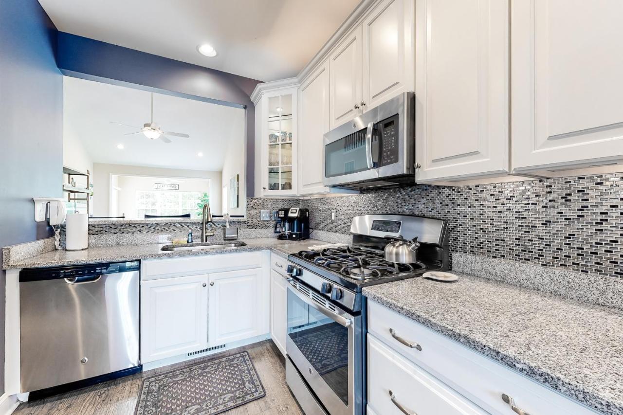 Holiday home Grande At Canal Pointe 37502 Worcester Dr