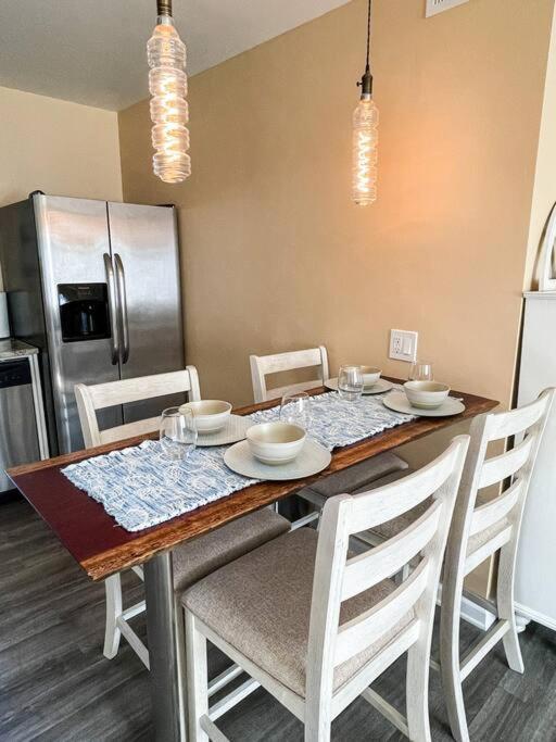 Holiday home Family Paradise! Hottub/ev/4bd3ba/3.7mi To