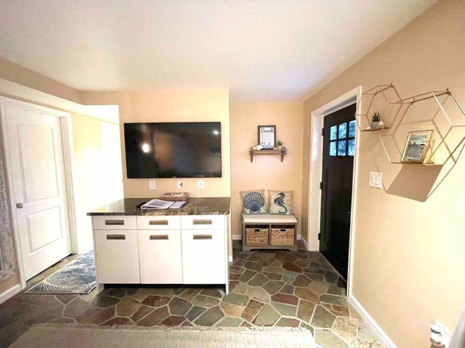 Family Paradise! Hottub/ev/4bd3ba/3.7mi To * Rehoboth Beach