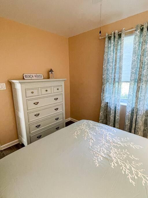 Holiday home Family Paradise! Hottub/ev/4bd3ba/3.7mi To *