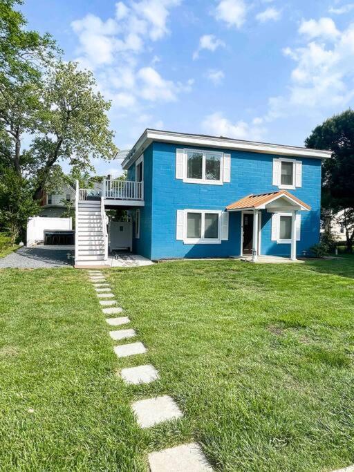 Family Paradise! Hottub/ev/4bd3ba/3.7mi To Holiday home *