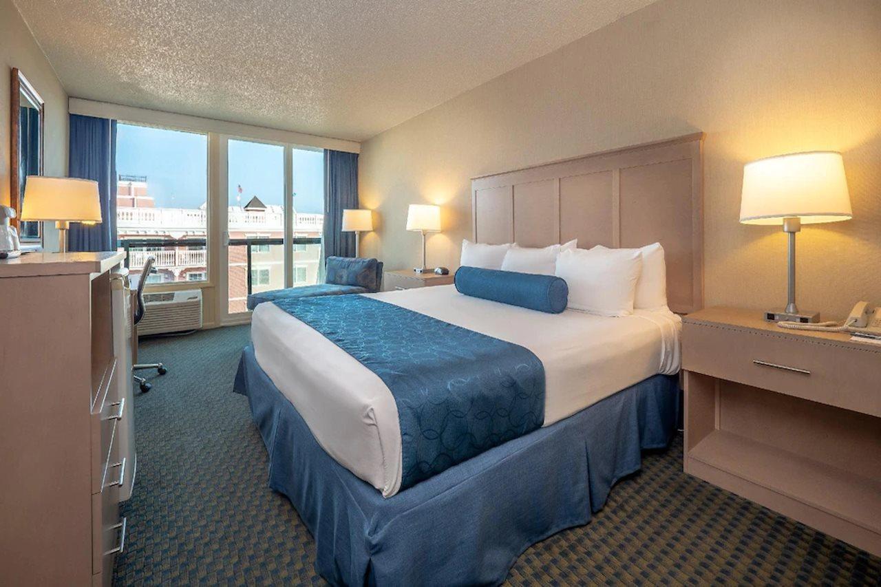 Atlantic Sands And Conference Center Hotel Rehoboth Beach