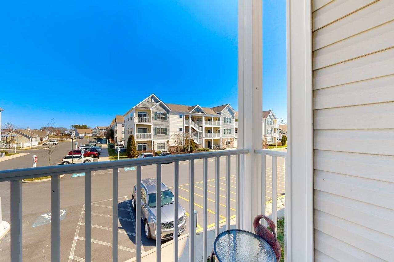 Grande At Canal Pointe - 37696 Ulster Dr, Unit #12 Apartment *
