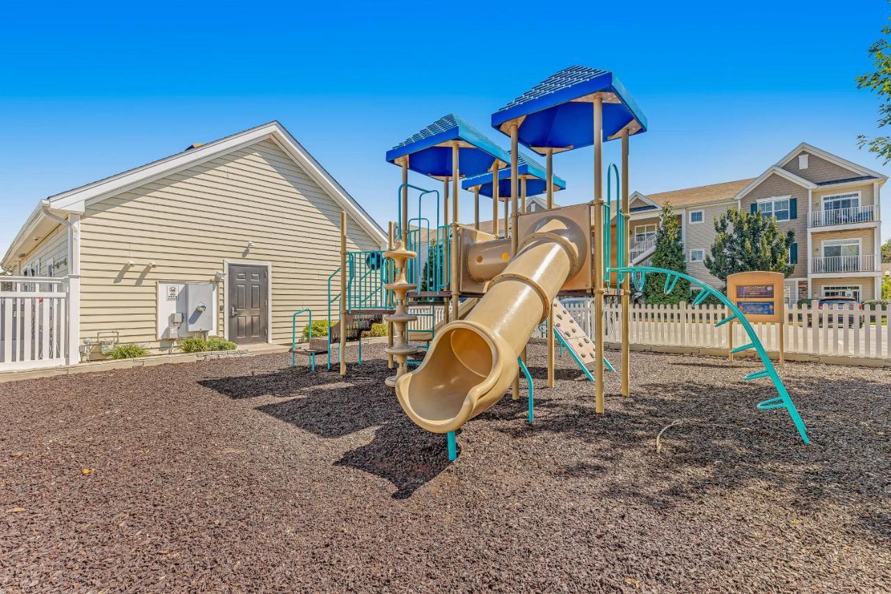 Apartment Grande At Canal Pointe - 37696 Ulster Dr, Unit #12 Rehoboth Beach