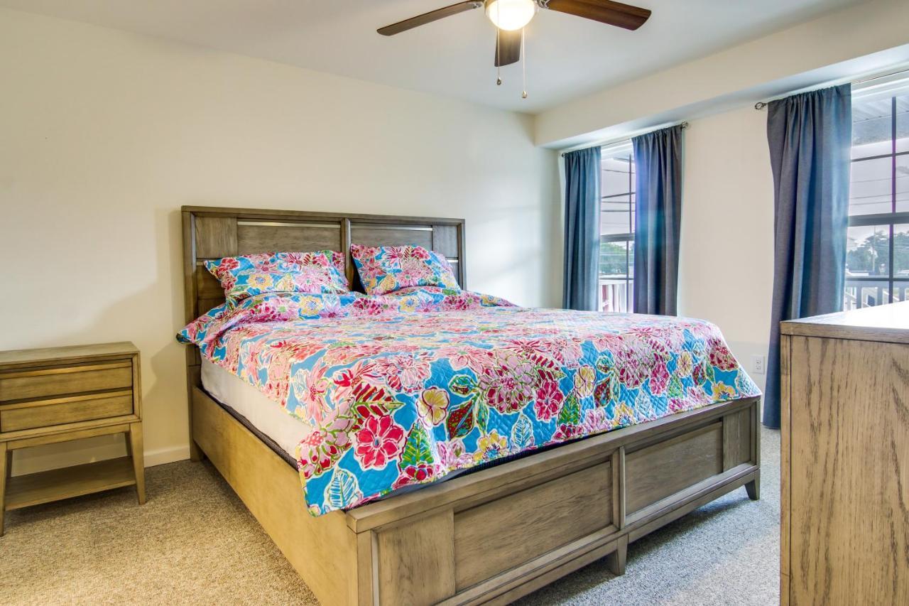 Rehoboth Vacation With Community Pool! Apartment Rehoboth Beach