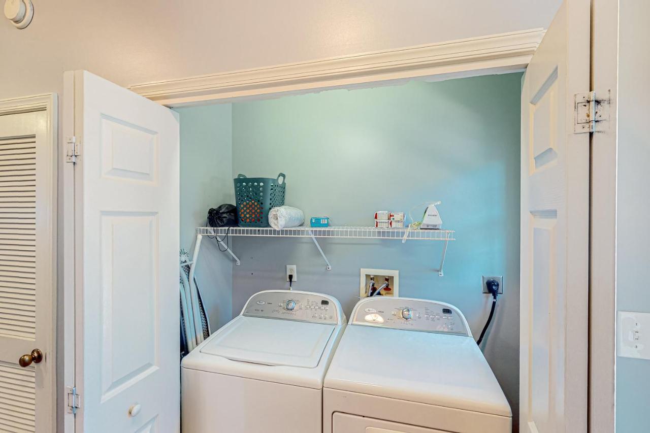 The Tides --- 19979 Sandy Bottom Cir, Unit #502 Holiday home *