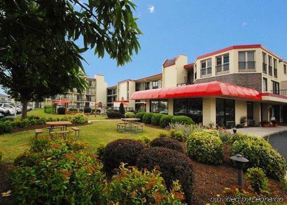 Econo & Rehoboth