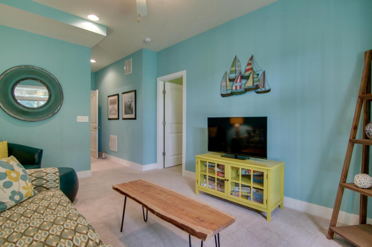 Sunlit Rehoboth Townhome With Pool Access! Rehoboth Beach
