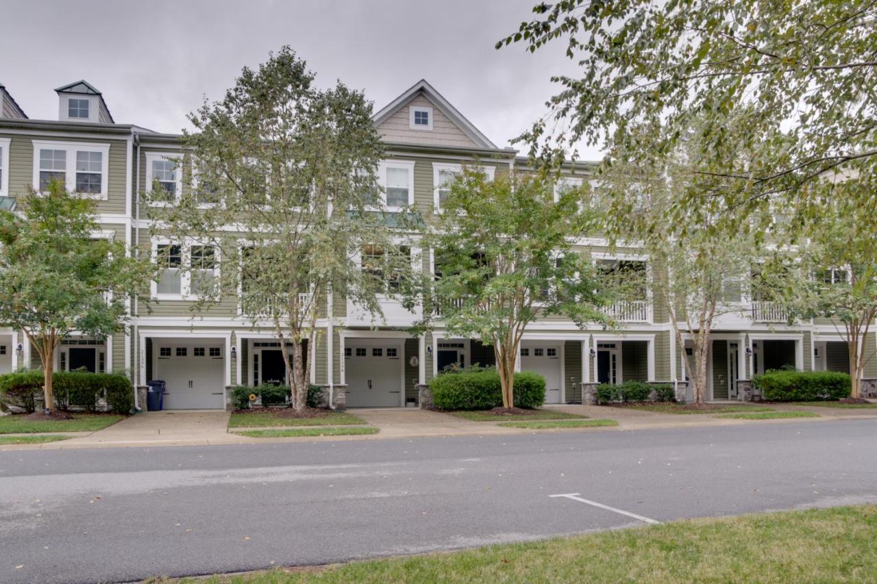 Holiday home Sunlit Rehoboth Townhome With Pool Access! *