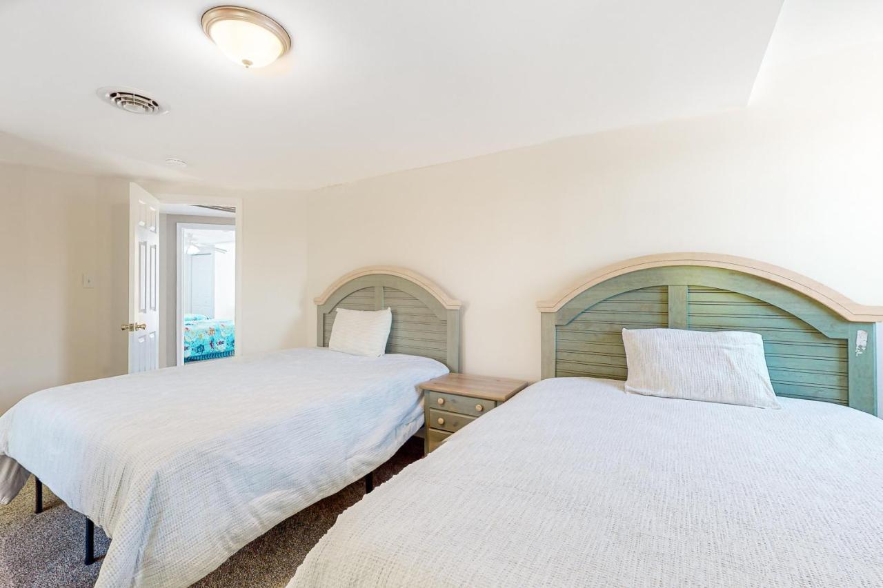 112 Loganberry Lane