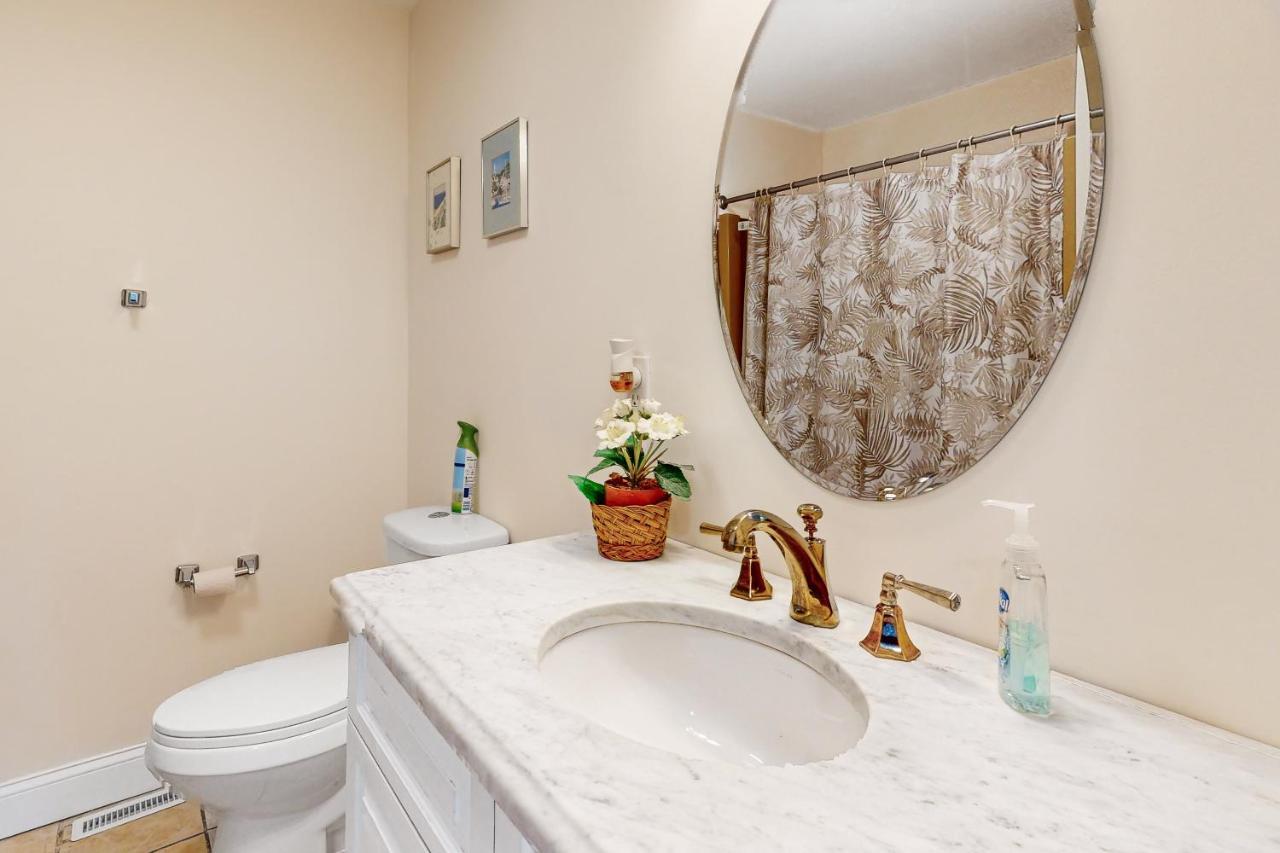 112 Loganberry Lane *
