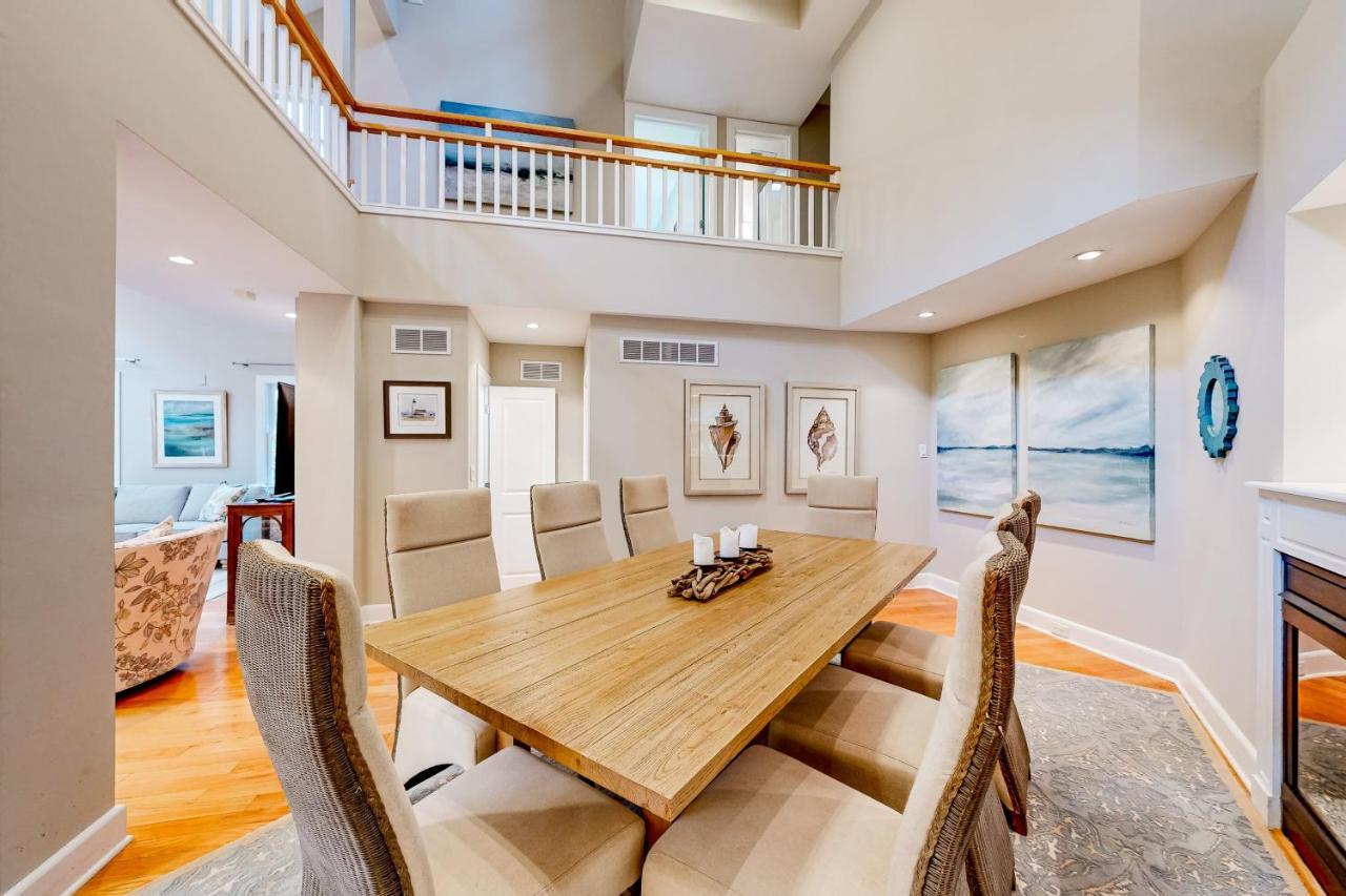 Town Of ---14 Cookman St. * Rehoboth Beach