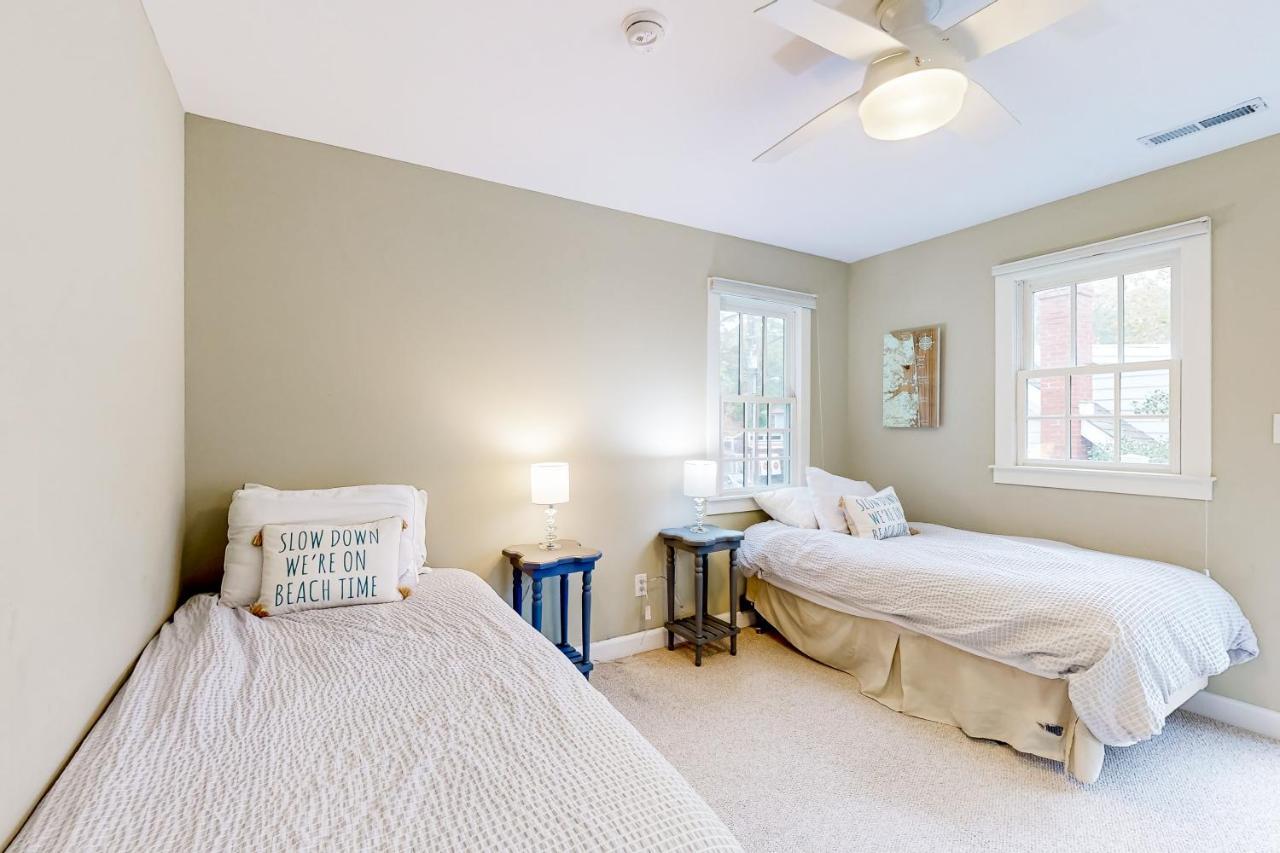 Town Of ---14 Cookman St. Holiday home *