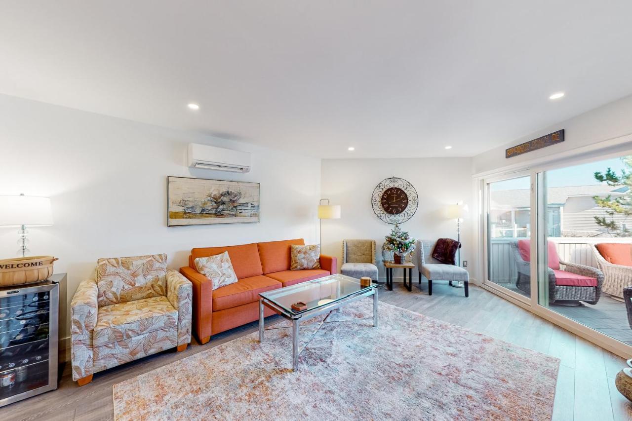 Apartment Mariners Court - 4 Laurel St Unit 219