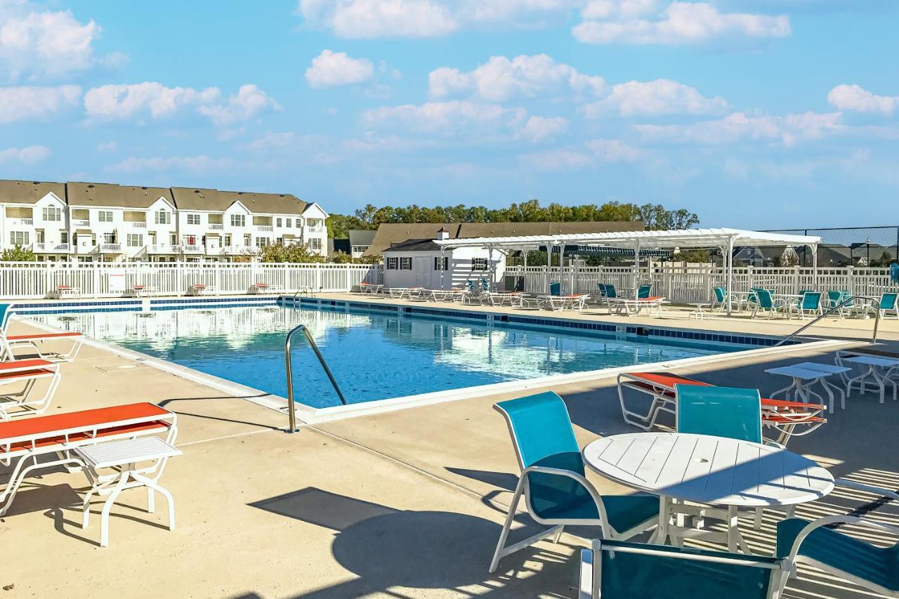 Grande At Canal Pointe - Ulster Dr, Unit #11 *