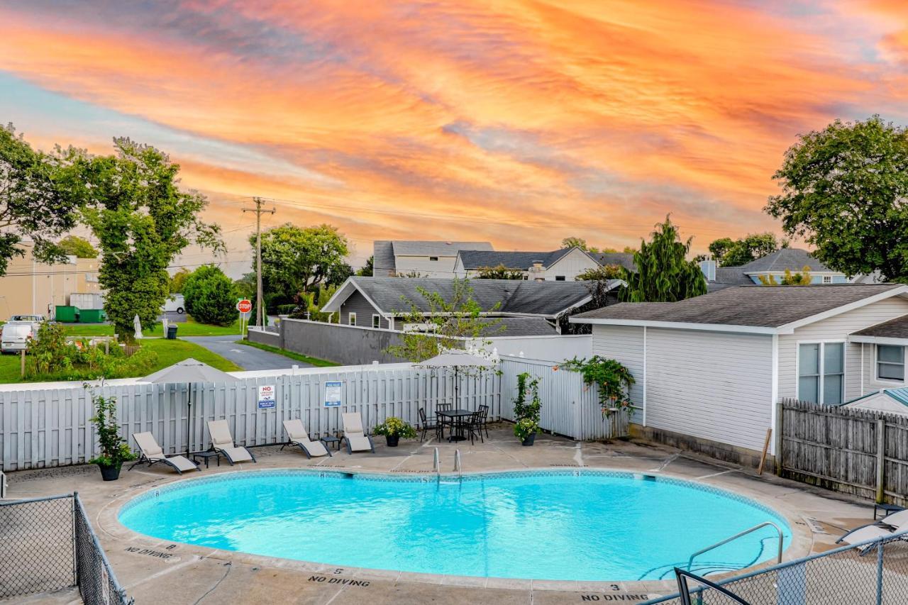 Rehoboth House --- 20494 Coastal Highway Unit #1 Apartment Rehoboth Beach