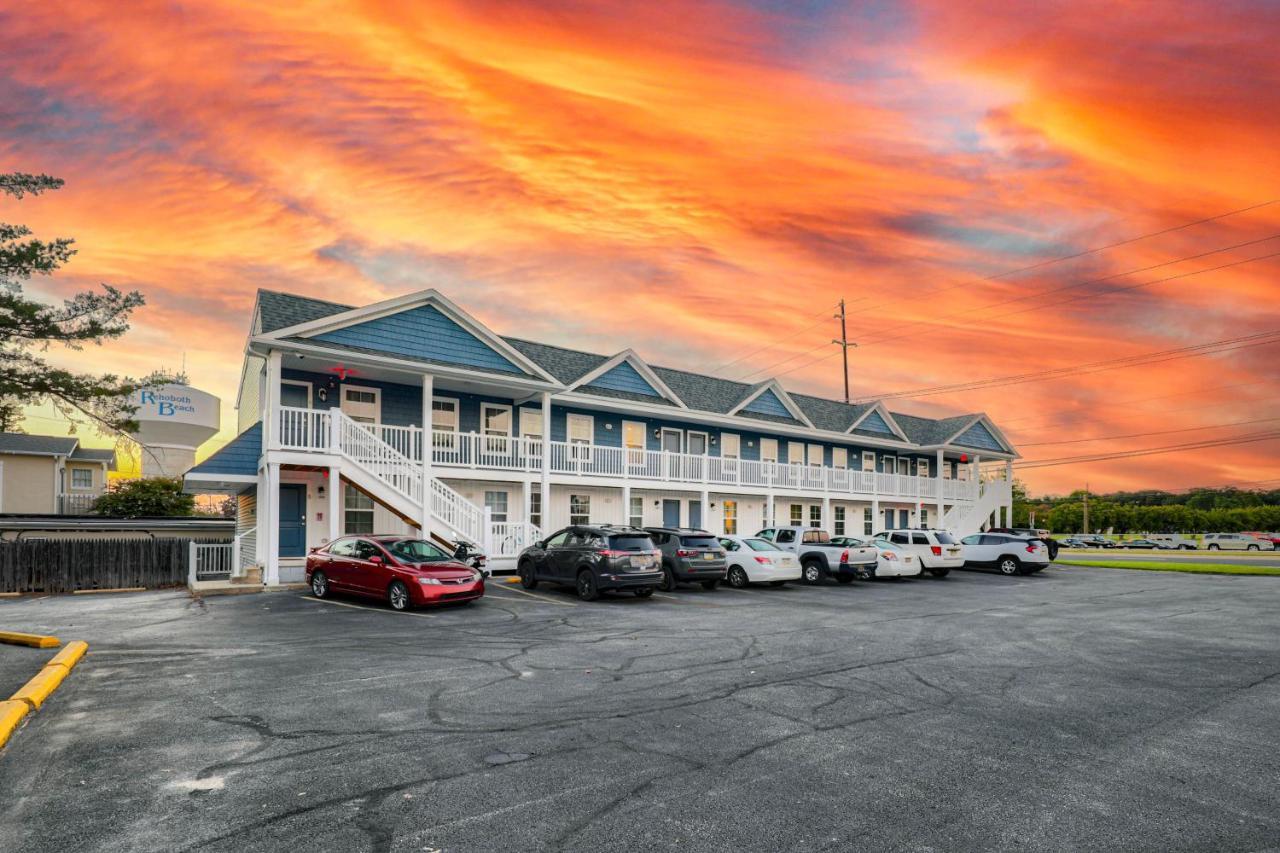 Rehoboth House --- 20494 Coastal Highway #15 Apartment