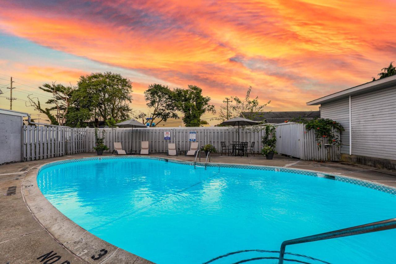 Rehoboth House --- 20494 Coastal Highway #15 Apartment