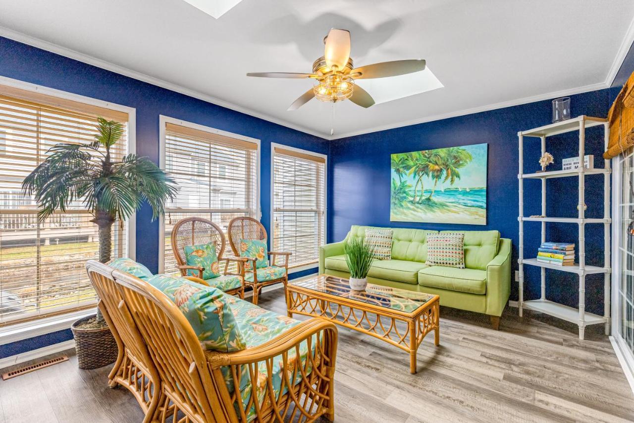 Versailles At Eagles Landing --- 290 American Eagle Way Unit 5