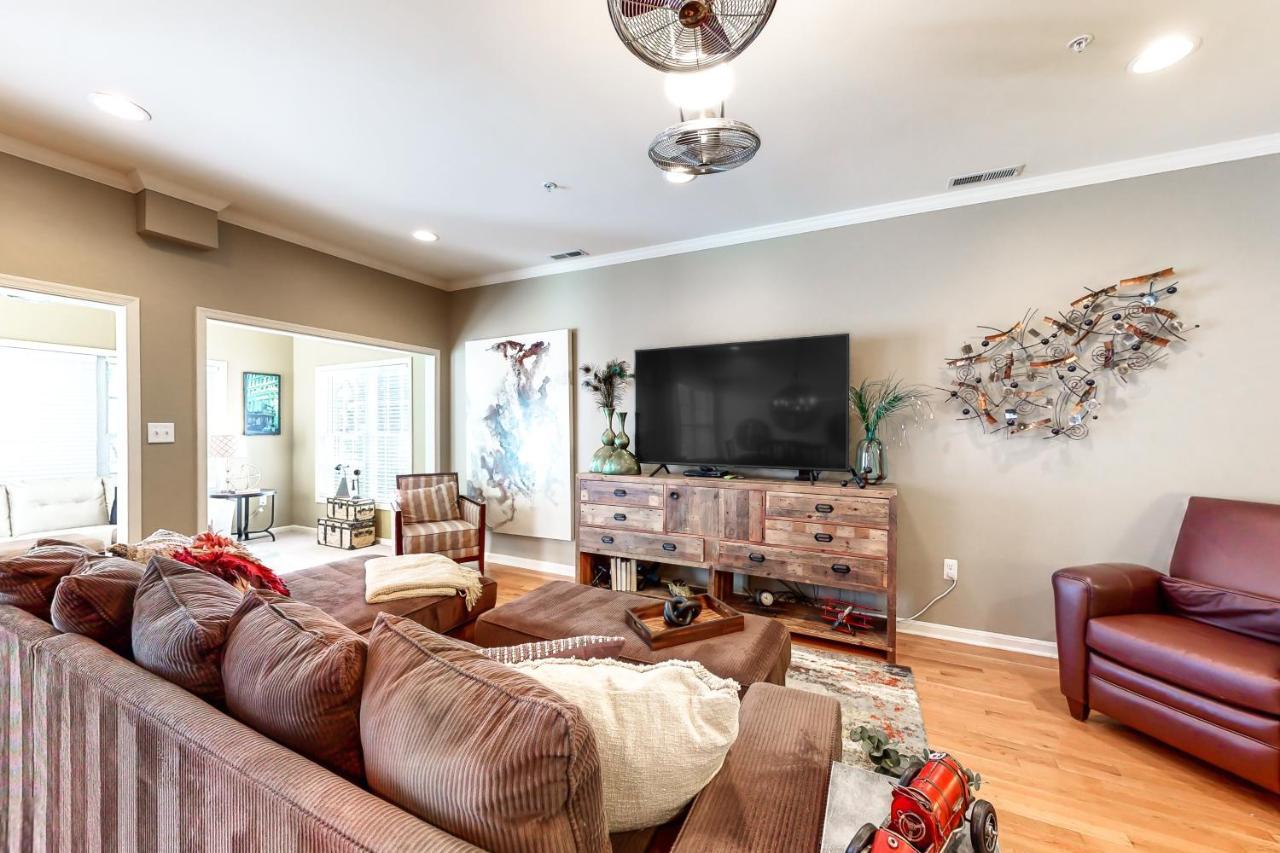 Eagles Landing - 4404 Sandpiper Dr *