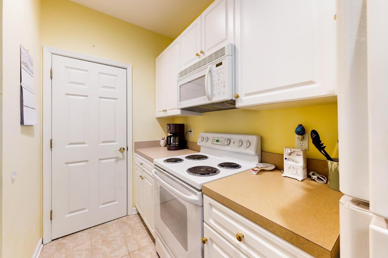 Sandpiper Village - 35542 East Atlantic Circle, Unit 203